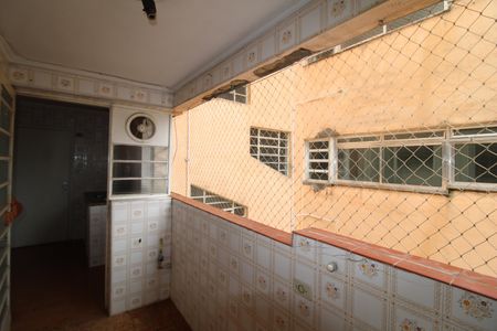 Apartamento à venda com 75m², 3 quartos e 1 vagaÁrea de Serviço