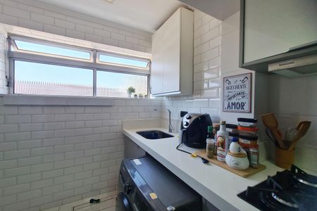 Apartamento à venda com 61m², 2 quartos e 1 vaga Apartamento à venda com 61m², 2 quartos e 1 vagaCozinha e Área de Serviço
