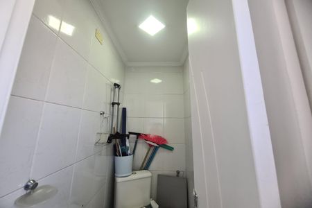 Apartamento à venda com 61m², 2 quartos e 1 vaga Apartamento à venda com 61m², 2 quartos e 1 vagaLavabo