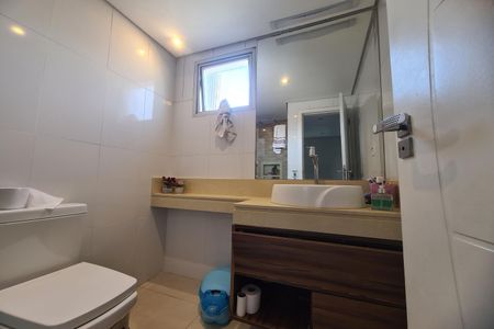 Apartamento à venda com 61m², 2 quartos e 1 vaga Apartamento à venda com 61m², 2 quartos e 1 vagaBanheiro