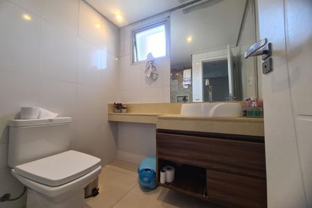 Apartamento à venda com 61m², 2 quartos e 1 vaga Apartamento à venda com 61m², 2 quartos e 1 vagaBanheiro