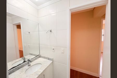 Apartamento à venda com 83m², 3 quartos e 2 vagasBanheiro