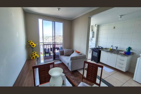 Sala de apartamento à venda com 2 quartos, 52m² em Irajá, Rio de Janeiro