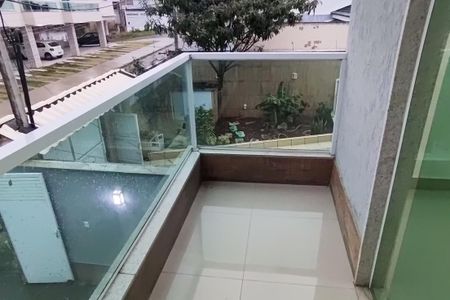 Casa de condomínio à venda com 135m², 3 quartos e 2 vagas Casa de condomínio à venda com 135m², 3 quartos e 2 vagasVaranda