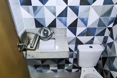 Casa de condomínio à venda com 135m², 3 quartos e 2 vagas Casa de condomínio à venda com 135m², 3 quartos e 2 vagasLavabo