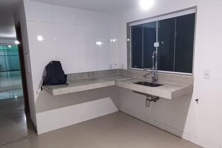 Casa de condomínio à venda com 135m², 3 quartos e 2 vagas Casa de condomínio à venda com 135m², 3 quartos e 2 vagasCozinha