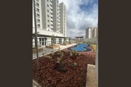 Apartamento para alugar com 48m², 2 quartos e 1 vaga Apartamento para alugar com 48m², 2 quartos e 1 vagaÁrea Comum - Playground