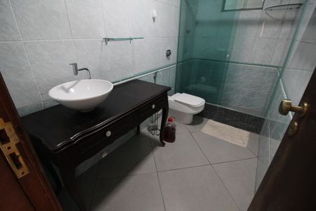 Casa à venda com 170m², 2 quartos e sem vagaBanheiro Social