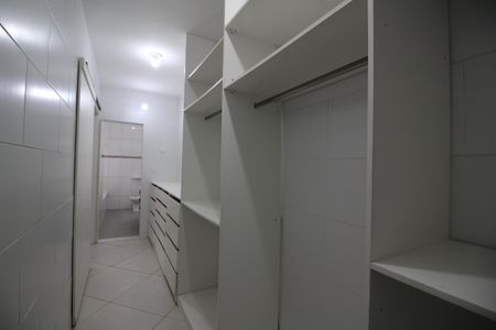 Casa à venda com 170m², 2 quartos e sem vagaQuarto 2 - Closet