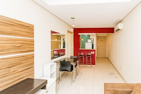 Sala de apartamento para alugar com 1 quarto, 49m² em Petrópolis, Porto Alegre