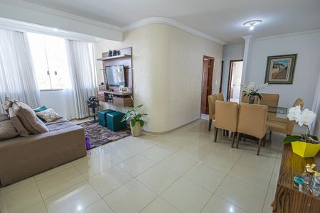 Sala de apartamento à venda com 3 quartos, 80m² em Santa Amelia, Belo Horizonte