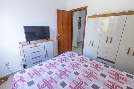 Apartamento à venda com 80m², 3 quartos e 2 vagasQuarto 2
