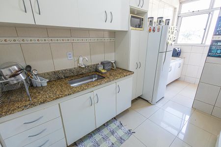 Apartamento à venda com 80m², 3 quartos e 2 vagasCozinha