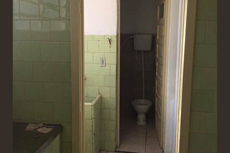 Banheiro de apartamento à venda com 2 quartos, 70m² em Mont’Serrat, Porto Alegre