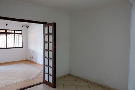 Casa à venda com 213m², 3 quartos e 2 vagas Casa à venda com 213m², 3 quartos e 2 vagasSala