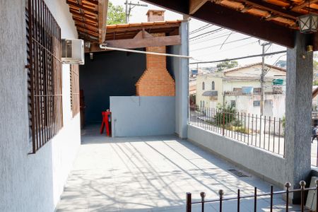 Casa à venda com 213m², 3 quartos e 2 vagas Casa à venda com 213m², 3 quartos e 2 vagasÁrea comum