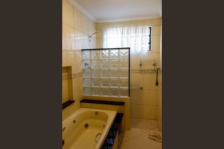 Casa à venda com 213m², 3 quartos e 2 vagas Casa à venda com 213m², 3 quartos e 2 vagasBanheiro da Suíte