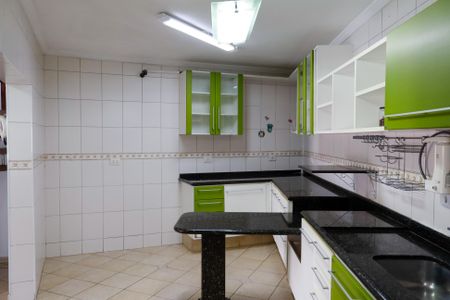 Casa à venda com 213m², 3 quartos e 2 vagas Casa à venda com 213m², 3 quartos e 2 vagasCozinha