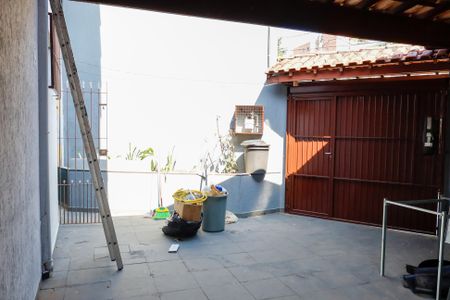 Casa à venda com 213m², 3 quartos e 2 vagas Casa à venda com 213m², 3 quartos e 2 vagasGaragem