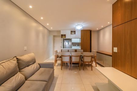 Sala de apartamento à venda com 2 quartos, 86m² em Jardim Tupanci, Barueri