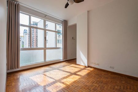 Sala/Cozinha de apartamento para alugar com 2 quartos, 55m² em Cerqueira César, São Paulo