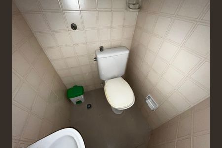 Apartamento para alugar com 85m², 3 quartos e 2 vagas Apartamento para alugar com 85m², 3 quartos e 2 vagasBanheiro de serviço