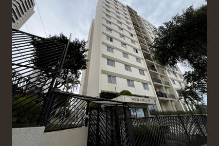 Apartamento para alugar com 85m², 3 quartos e 2 vagas Apartamento para alugar com 85m², 3 quartos e 2 vagasFachada