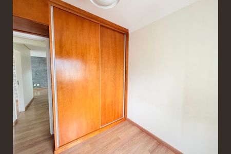 Apartamento à venda com 100m², 3 quartos e 2 vagasQuarto 2