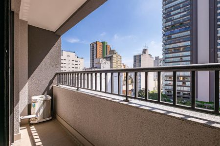 Studio - Varanda de kitnet/studio para alugar com 1 quarto, 28m² em Pinheiros, São Paulo