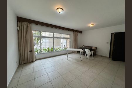 Casa para alugar com 200m², 3 quartos e 3 vagasSala