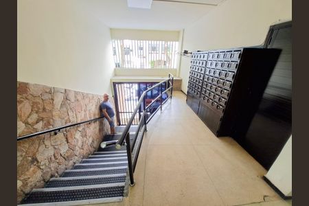 Apartamento à venda com 28m², 1 quarto e sem vaga Apartamento à venda com 28m², 1 quarto e sem vagaEntrada