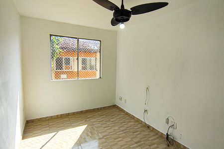 Sala de apartamento para alugar com 2 quartos, 45m² em Pechincha, Rio de Janeiro
