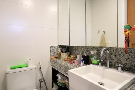 Apartamento à venda com 160m², 2 quartos e 2 vagasBanheiro da Suíte