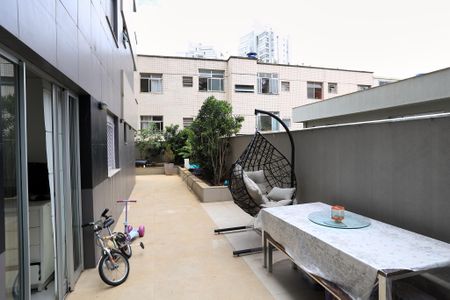 Apartamento à venda com 160m², 2 quartos e 2 vagasÁrea comum