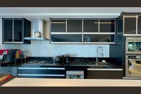 Apartamento à venda com 90m², 1 quarto e 2 vagas Apartamento à venda com 90m², 1 quarto e 2 vagasCozinha