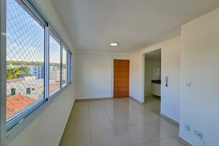 Sala de apartamento para alugar com 2 quartos, 60m² em Indaiá, Belo Horizonte