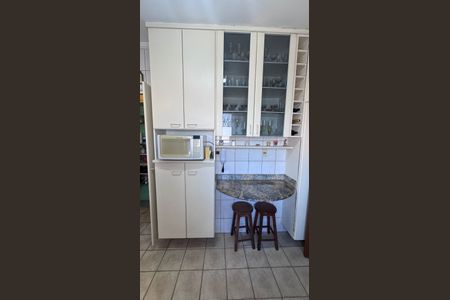 Apartamento à venda com 90m², 3 quartos e 2 vagas Apartamento à venda com 90m², 3 quartos e 2 vagasCozinha
