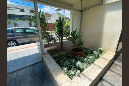 Apartamento à venda com 88m², 2 quartos e 2 vagasVista