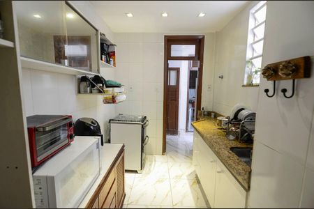 Apartamento à venda com 100m², 3 quartos e 1 vaga Apartamento à venda com 100m², 3 quartos e 1 vagaCozinha