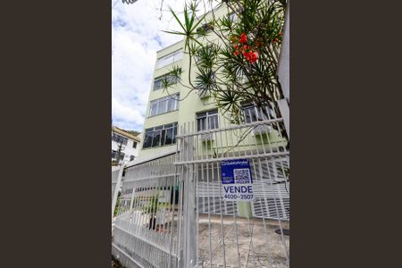 Apartamento à venda com 100m², 3 quartos e 1 vaga Apartamento à venda com 100m², 3 quartos e 1 vagaFachada