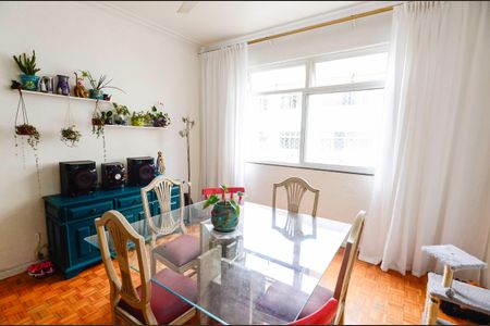 Apartamento à venda com 100m², 3 quartos e 1 vaga Apartamento à venda com 100m², 3 quartos e 1 vagaSala