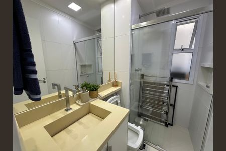 Apartamento à venda com 71m², 3 quartos e 1 vaga Apartamento à venda com 71m², 3 quartos e 1 vagaBanheiro