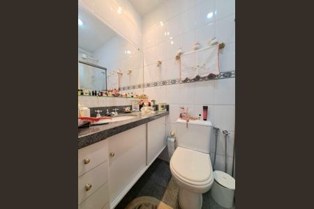 Apartamento à venda com 100m², 3 quartos e 2 vagas Apartamento à venda com 100m², 3 quartos e 2 vagasBanheiro Social