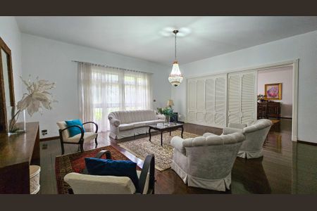 Sala de casa à venda com 3 quartos, 1120m² em Jardim Santa Helena, São Paulo