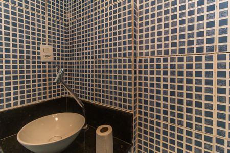 Apartamento para alugar com 42m², 2 quartos e 1 vaga Apartamento para alugar com 42m², 2 quartos e 1 vagaBanheiro Social