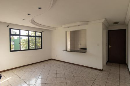 Sala de apartamento para alugar com 3 quartos, 63m² em Capão Raso, Curitiba