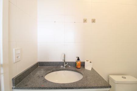 Apartamento para alugar com 38m², 2 quartos e sem vagaBanheiro