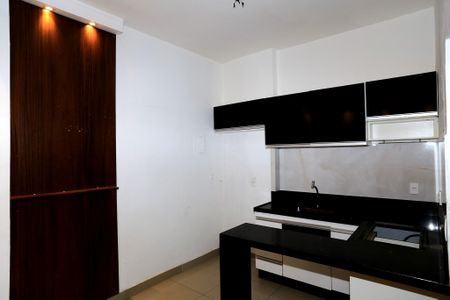 Apartamento à venda com 75m², 2 quartos e 1 vaga Apartamento à venda com 75m², 2 quartos e 1 vagaCozinha