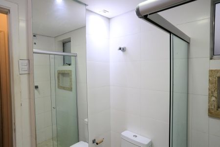 Apartamento à venda com 75m², 2 quartos e 1 vaga Apartamento à venda com 75m², 2 quartos e 1 vagaBanheiro Social