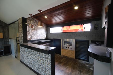 Casa de condomínio à venda com 122m², 3 quartos e 1 vagaÁrea comum